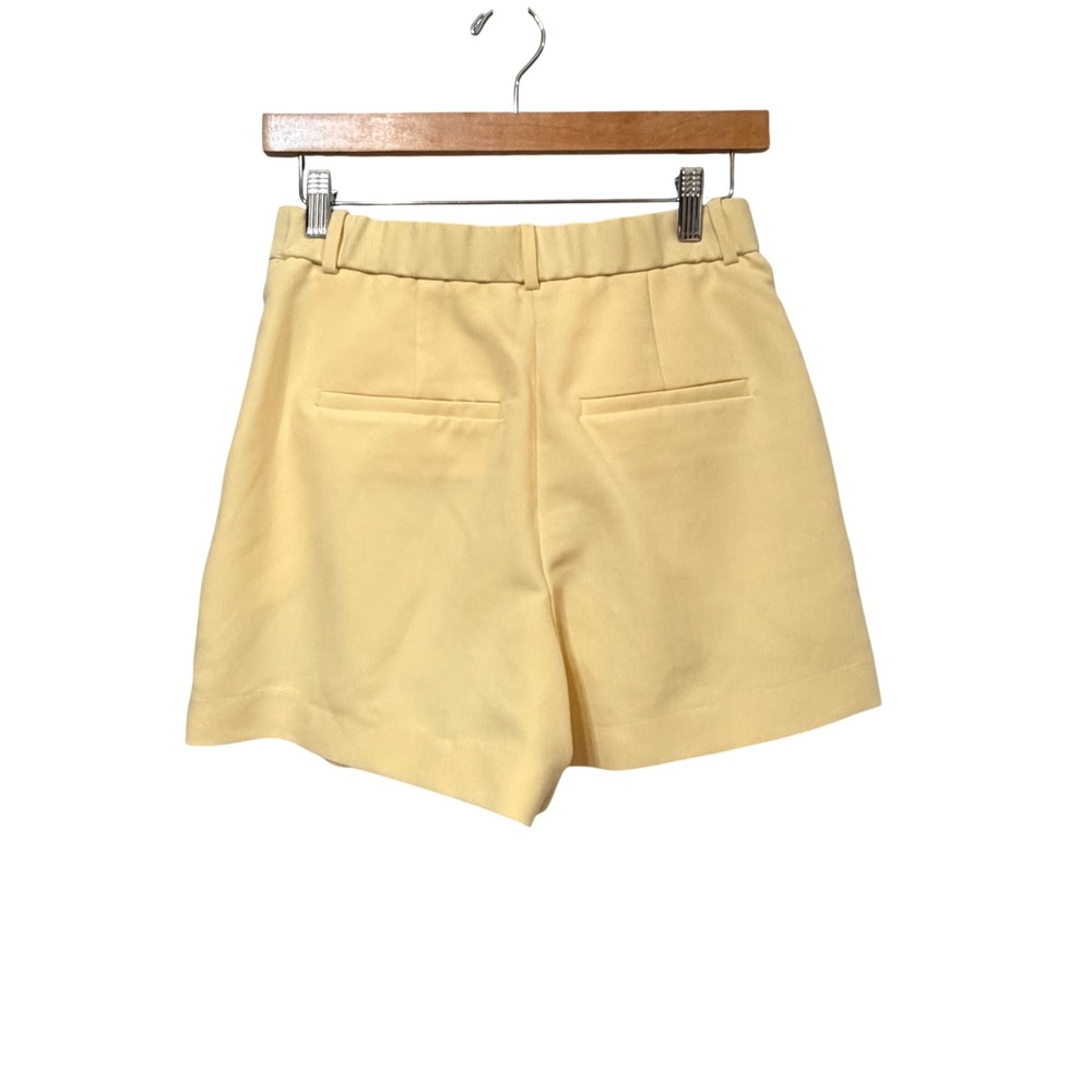 Abercrombie & Fitch Women 2 26 Pale Yellow Pleated High Rise Tailored‎ Shorts - Picture 2 of 5